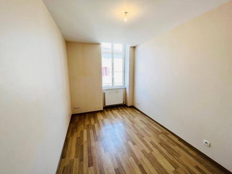 Rent apartment appartement 3 rooms 56.07 m² in Saint-Laurent-sur-Saône 01750 5 - 620 €