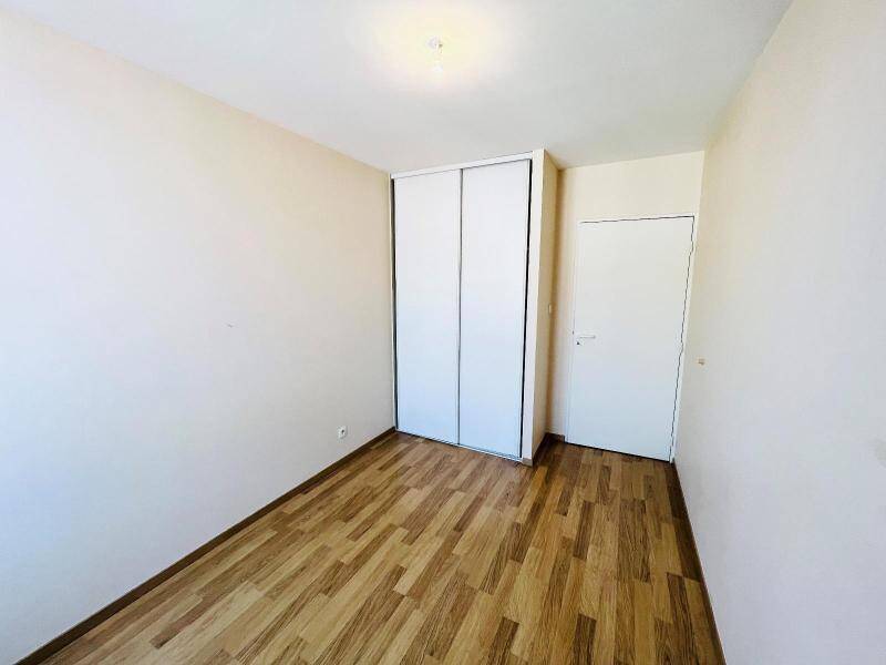 Rent apartment appartement 3 rooms 56.07 m² in Saint-Laurent-sur-Saône 01750 5 - 620 €