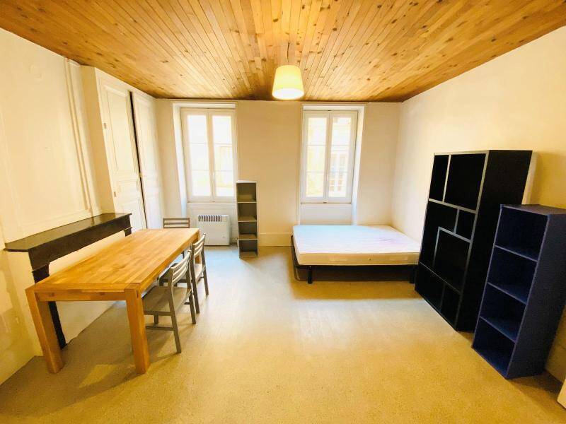 Location appartement 1 pièce 27.27 m² à Mâcon 71000 4 - 310 €
