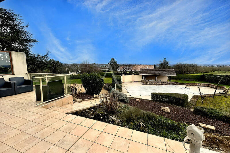 Vente maison 7 pièces 129.94 m² à Hurigny 71870