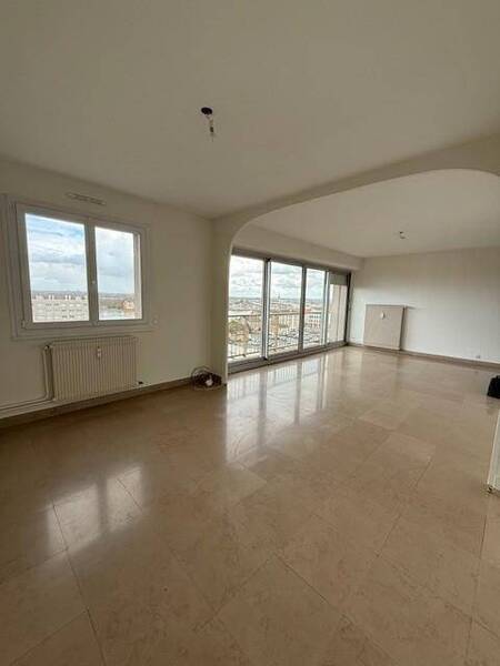 Location appartement 4 pièces 85.08 m² à Mâcon 71000 - 900 €