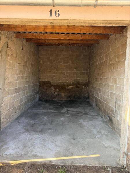 Location garage - parking parking à Mâcon 71000 - 65 €