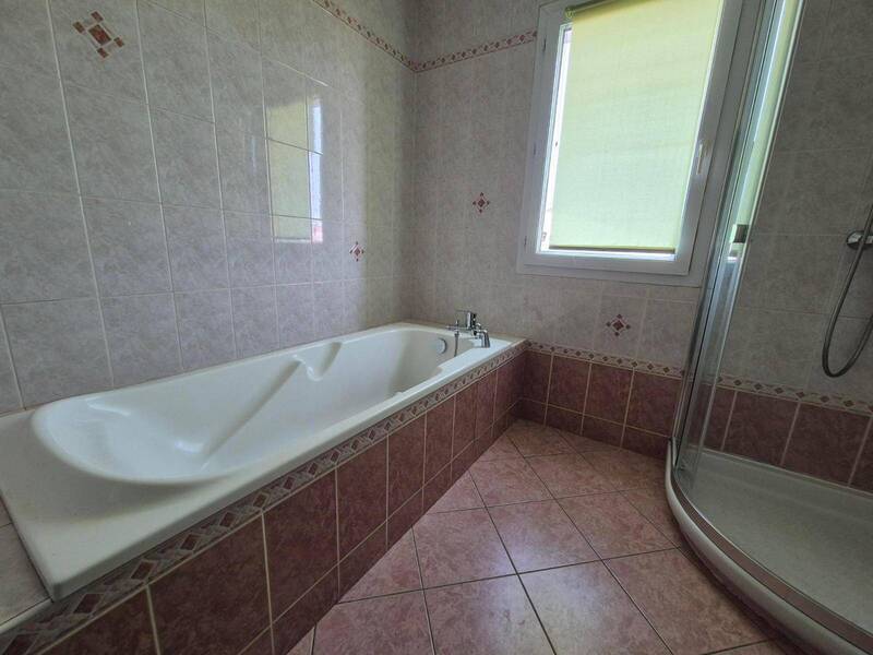 Location appartement 4 pièces 100.74 m² à Crêches-sur-Saône 71680 5 - 900 €