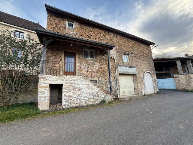 Location maison 3 pièces 90.01 m² à Lournand 71250 - 690 €