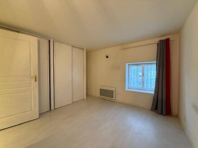 Location maison 3 pièces 90.01 m² à Lournand 71250 - 690 €