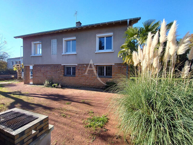 Vente maison 7 pièces 104 m² à Mâcon 71000