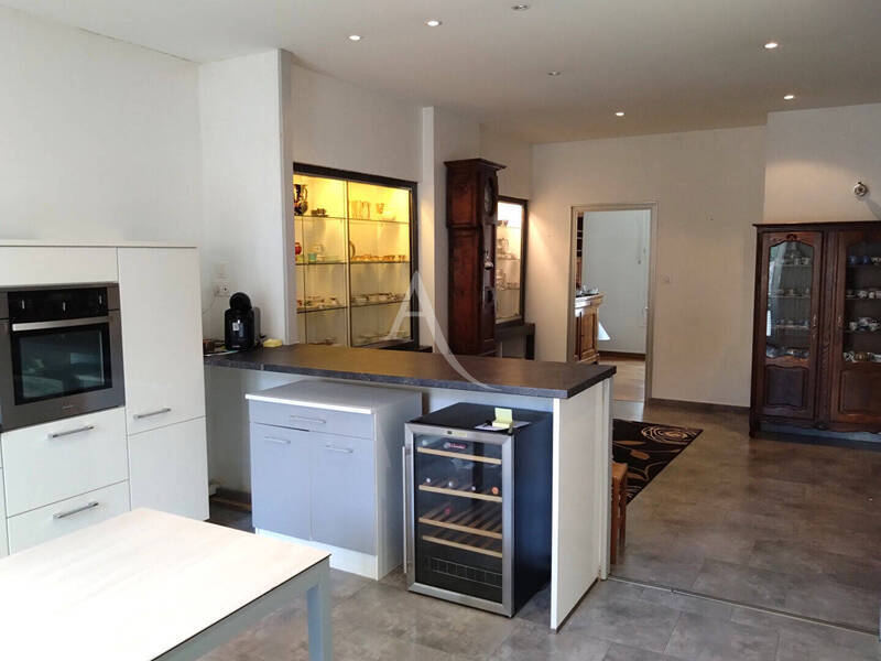 Vente appartement 5 pièces 145.82 m² à Mâcon 71000
