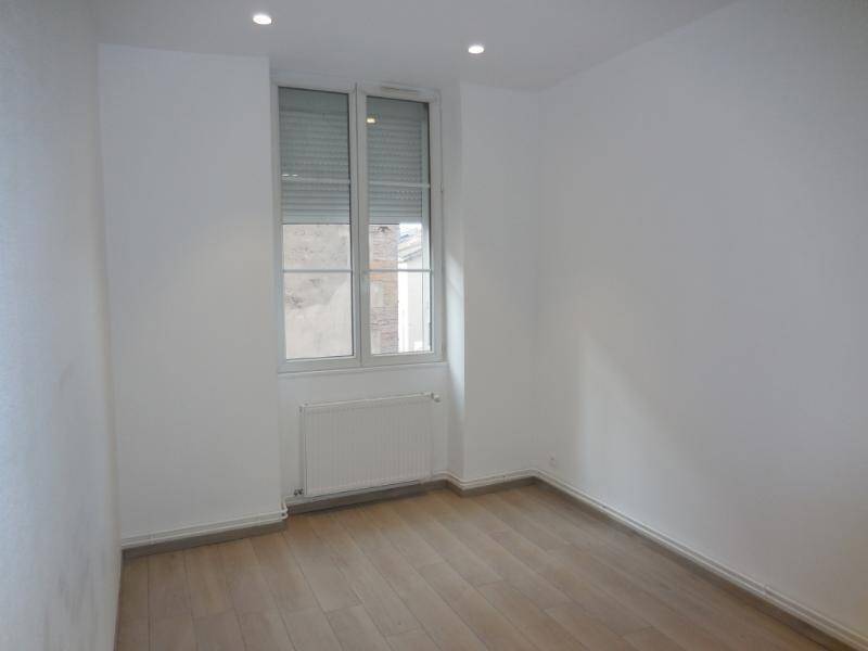 Rent apartment appartement 3 rooms 62.94 m² in Saint-Laurent-sur-Saône 01750 4 - 550 €
