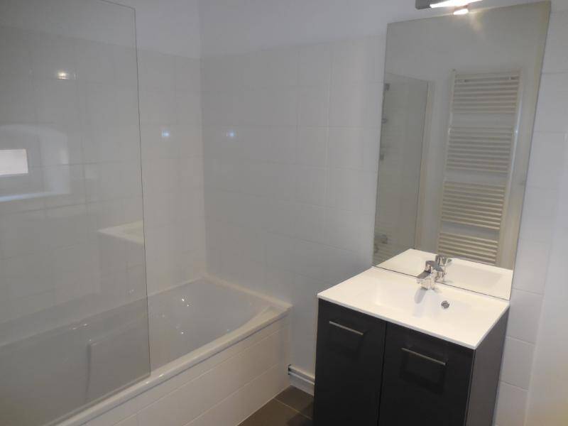 Rent apartment appartement 3 rooms 62.94 m² in Saint-Laurent-sur-Saône 01750 4 - 550 €