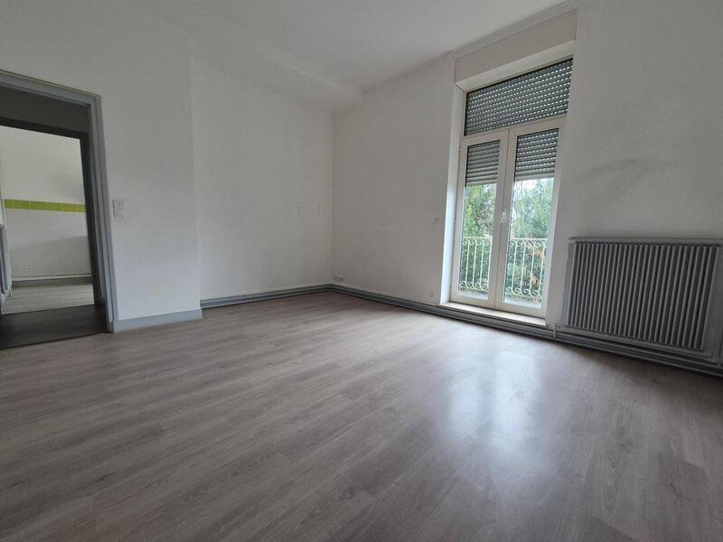 Location appartement 4 pièces 99.69 m² à Mâcon 71000 5 - 720 €