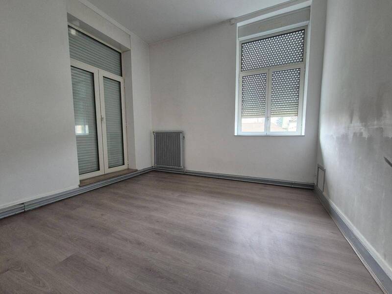 Location appartement 4 pièces 99.69 m² à Mâcon 71000 5 - 720 €