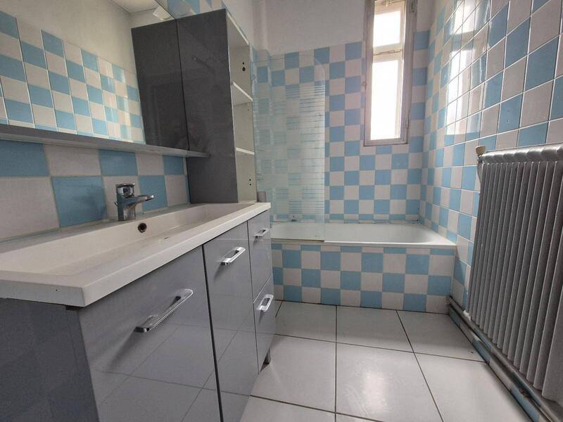 Location appartement 4 pièces 99.69 m² à Mâcon 71000 5 - 720 €