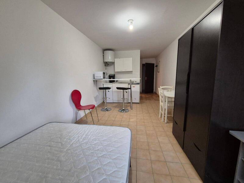 Location appartement 1 pièce 22 m² à Charnay-lès-Mâcon 71850 5 - 384 €