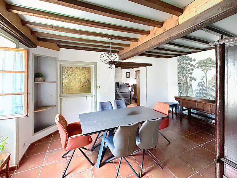 Buy house maison 6 rooms 170 m² in Viré 71260