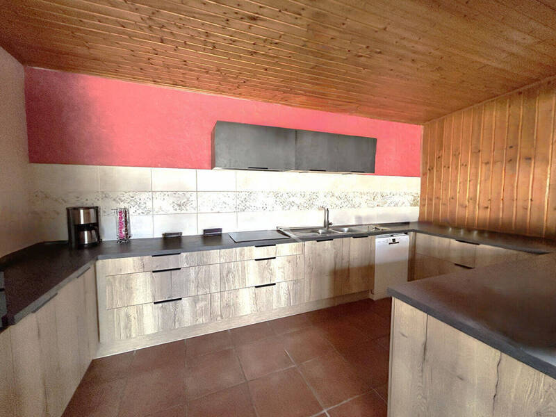 Buy house maison 6 rooms 170 m² in Viré 71260