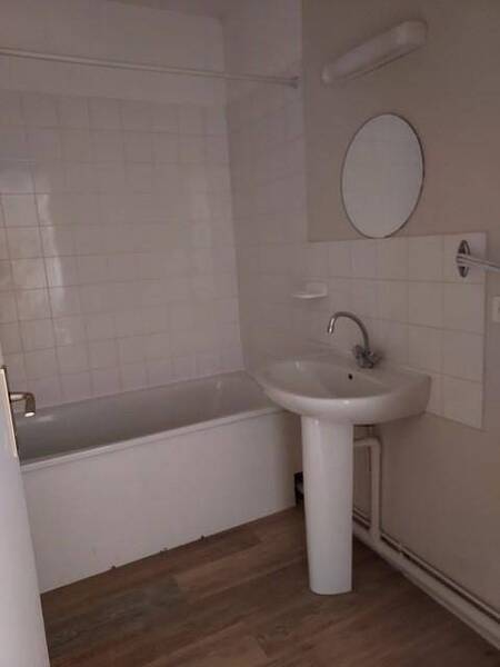 Rent apartment appartement 3 rooms 56.62 m² in Mâcon 71000 4 - 565 €