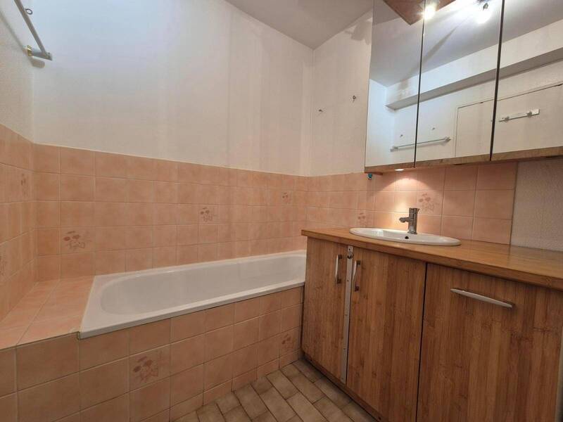 Rent apartment appartement 4 rooms 85.54 m² in Mâcon 71000 4 - 850 €