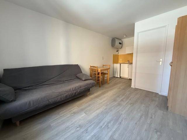 Rent apartment appartement 1 room 15.55 m² in Mâcon 71000 5 - 380 €