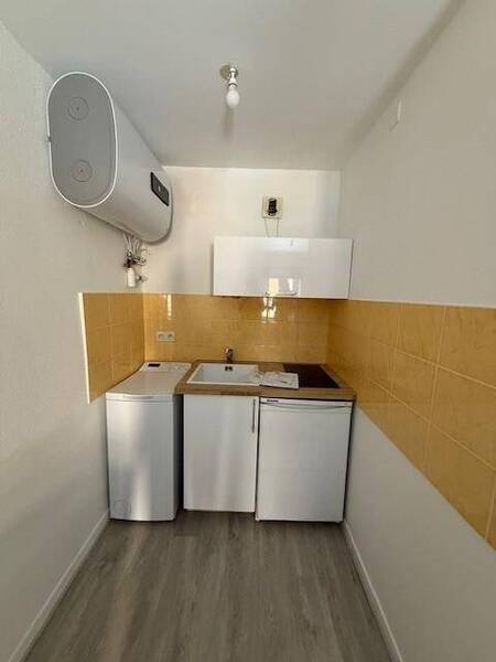 Rent apartment appartement 1 room 15.55 m² in Mâcon 71000 5 - 380 €