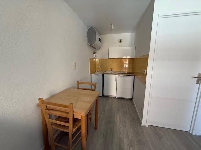 Rent apartment appartement 1 room 15.55 m² in Mâcon 71000 5 - 380 €