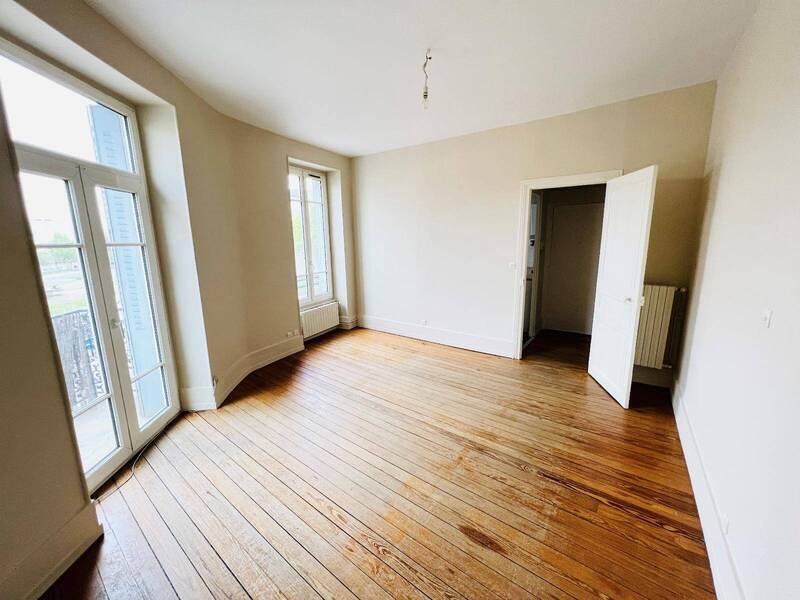 Rent apartment appartement 3 rooms 69.3 m² in Mâcon 71000 5 - 540 €