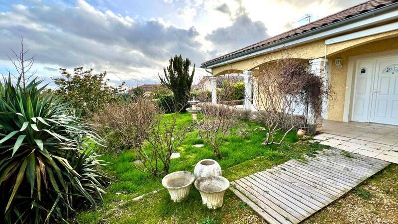 Location maison villa 4 pièces 112 m² à Hurigny 71870 5 - 1 340 €