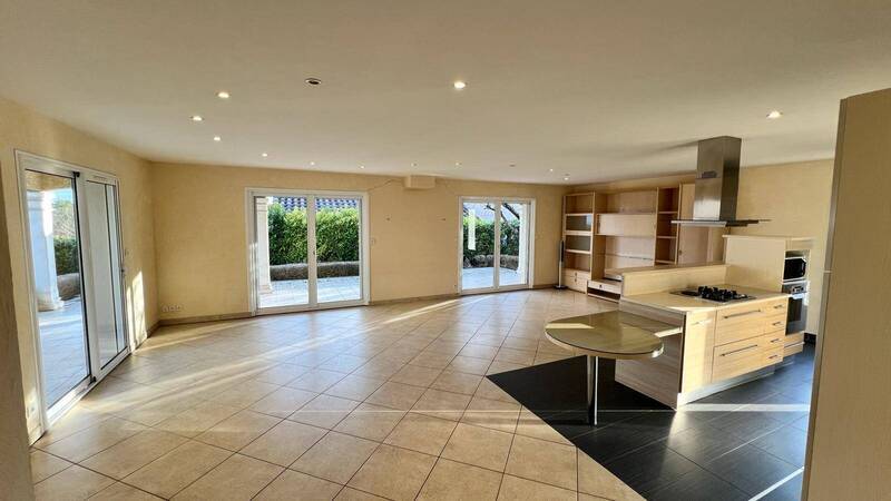 Location maison villa 4 pièces 112 m² à Hurigny 71870 5 - 1 340 €