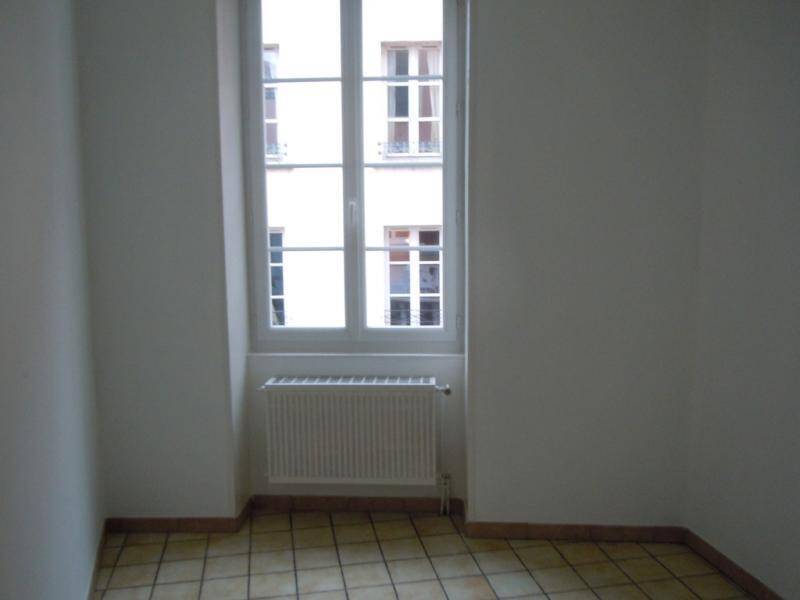Location appartement 2 pièces 47.5 m² à Mâcon 71000 4 - 420 €