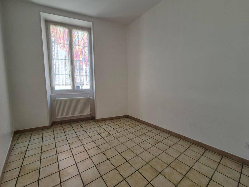 Location appartement 2 pièces 47.5 m² à Mâcon 71000 4 - 420 €