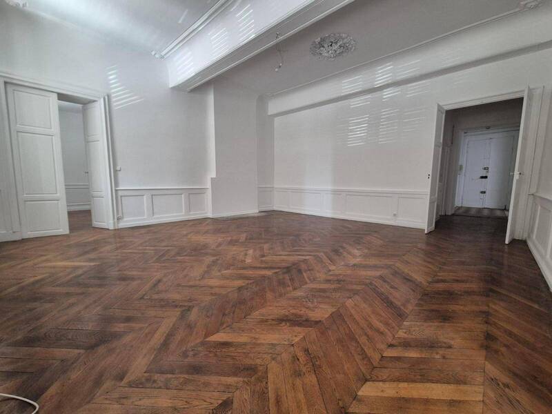 Location appartement 5 pièces 153.77 m² à Mâcon 71000 4 - 765 €