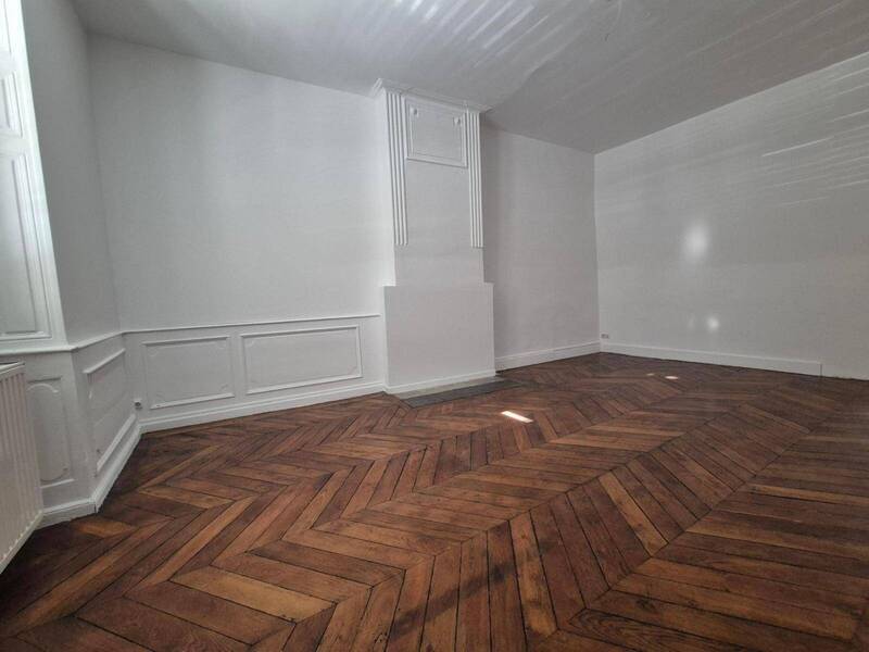 Location appartement 5 pièces 153.77 m² à Mâcon 71000 4 - 765 €