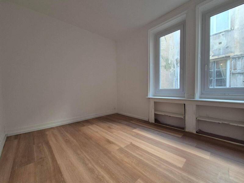 Location appartement 5 pièces 153.77 m² à Mâcon 71000 4 - 765 €