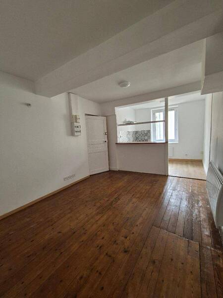 Rent apartment appartement 2 rooms 35.34 m² in Thoissey 01140 4 - 560 €
