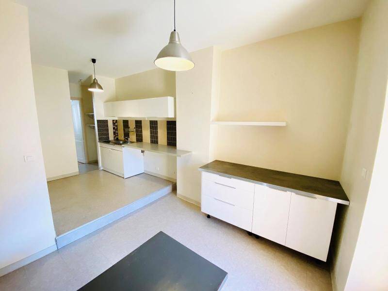 Location appartement 4 pièces 111.1 m² à Mâcon 71000 4 - 880 €