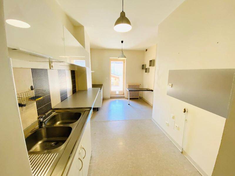 Location appartement 4 pièces 111.1 m² à Mâcon 71000 4 - 880 €