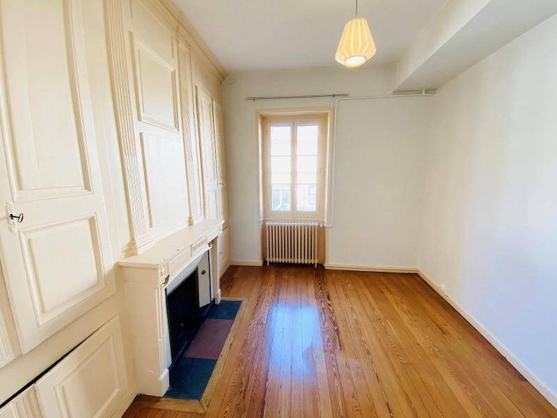 Location appartement 4 pièces 111.1 m² à Mâcon 71000 4 - 880 €