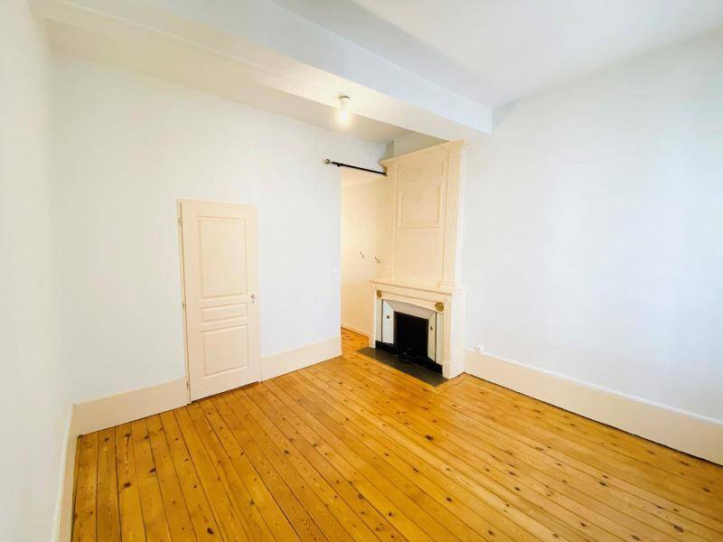 Location appartement 4 pièces 111.1 m² à Mâcon 71000 4 - 880 €