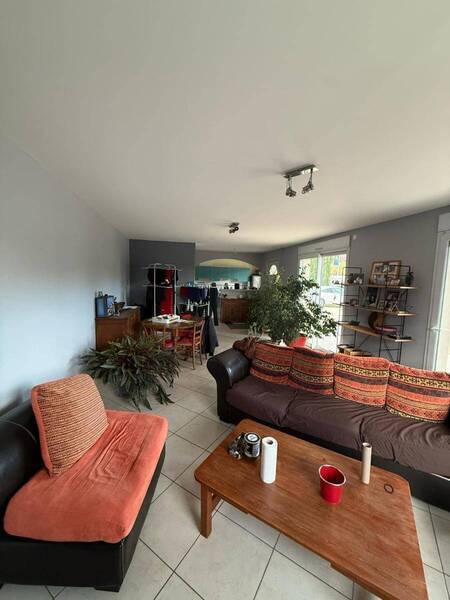 Location maison 4 pièces 97.45 m² à Azé 71260 6 - 1 000 €