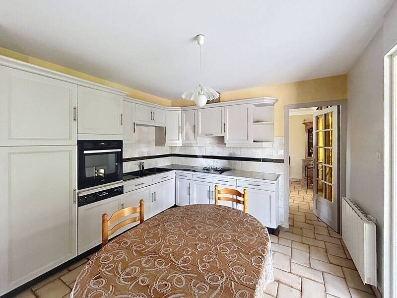 Vente maison 7 pièces 140 m² à Charnay-lès-Mâcon 71850