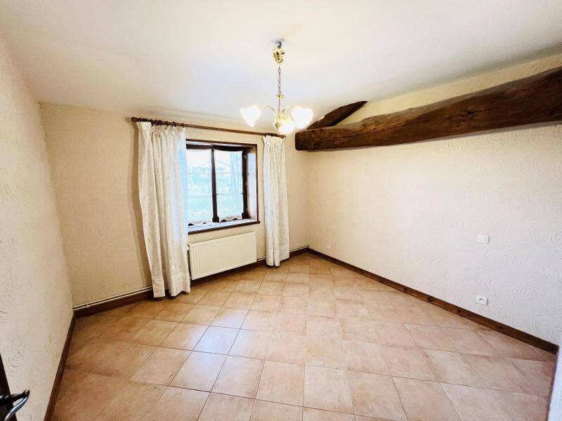 Location appartement 3 pièces 79.56 m² à Feillens 01570 5 - 750 €