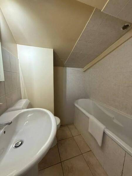 Location appartement 1 pièce 19.37 m² à Mâcon 71000 - 267 €