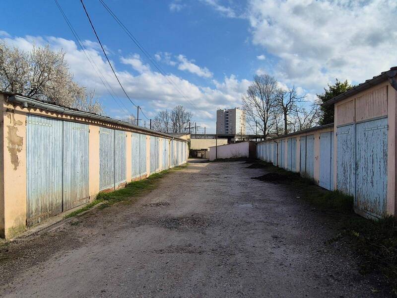 Location garage - parking parking à Mâcon 71000 - 60 €