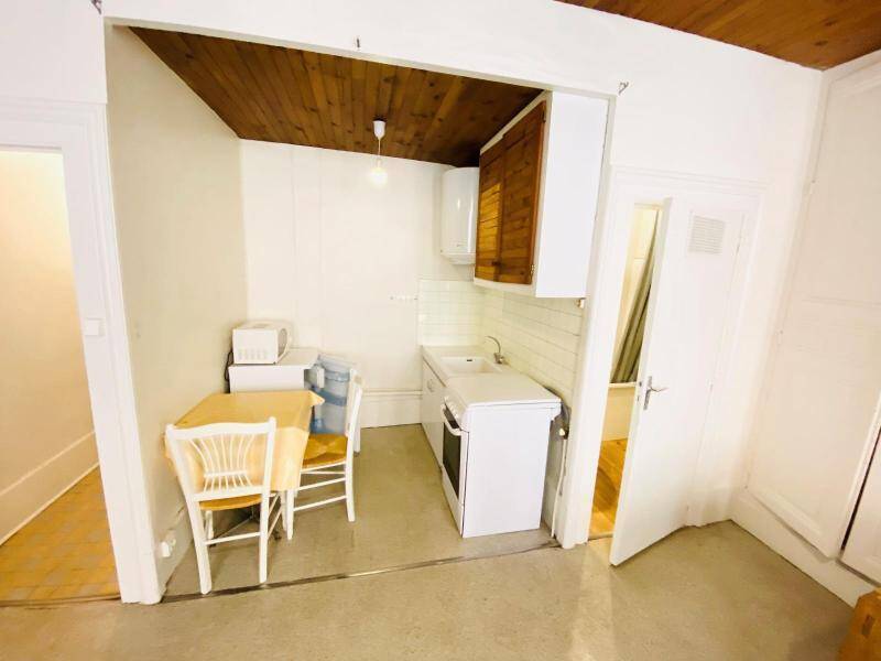 Location appartement 1 pièce 27.27 m² à Mâcon 71000 4 - 310 €