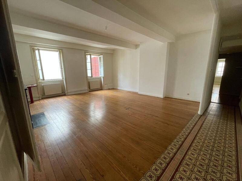 Location appartement 4 pièces 109.22 m² à Mâcon 71000 4 - 770 €