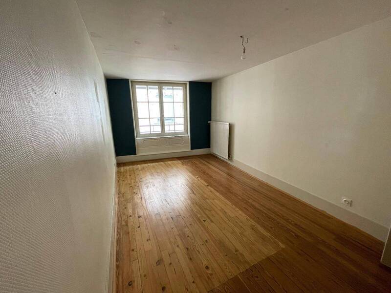 Location appartement 4 pièces 109.22 m² à Mâcon 71000 4 - 770 €