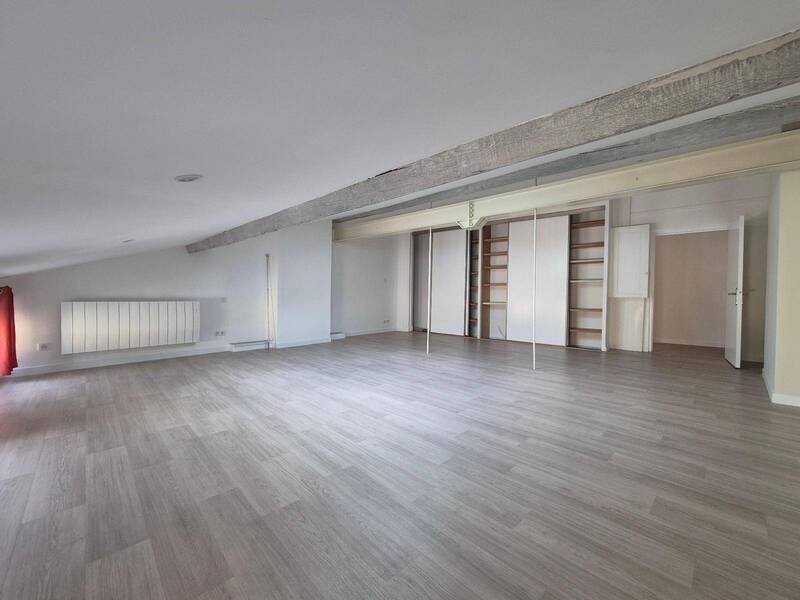 Location appartement 3 pièces 93.63 m² à Mâcon 71000 4 - 799 €