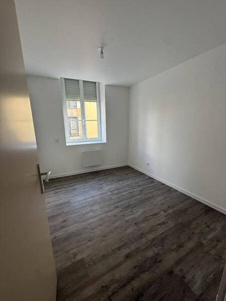 Location appartement 1 pièce 56.24 m² à Mâcon 71000 4 - 770 €