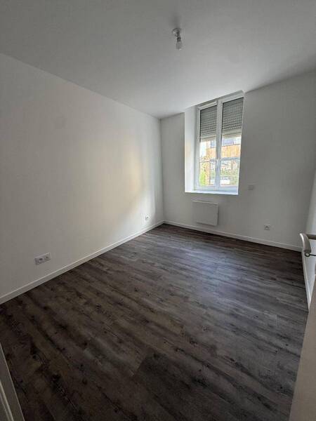 Location appartement 1 pièce 56.24 m² à Mâcon 71000 4 - 770 €