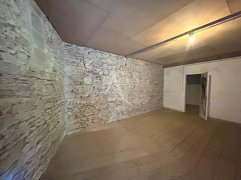 Buy house maison 7 rooms 155 m² in La Roche-Vineuse 71960