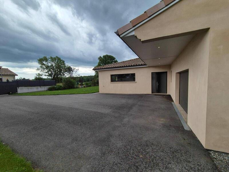 Location maison 5 pièces 139.8 m² à Saint-Maurice-de-Satonnay 71260 5 - 1 490 €